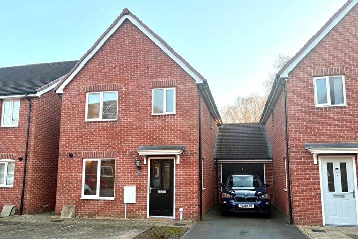3 Bedroom Link Detached House For Sale In Cabot Close, Locks Heath, SO31
