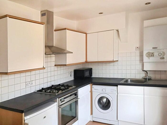 2 Bedroom Flat For Sale In Addington Road, Reading, RG1