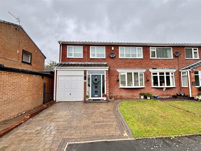 4 Bedroom Semi-detached House For Sale In Murrayfield Drive, Brandon, Durham, DH7
