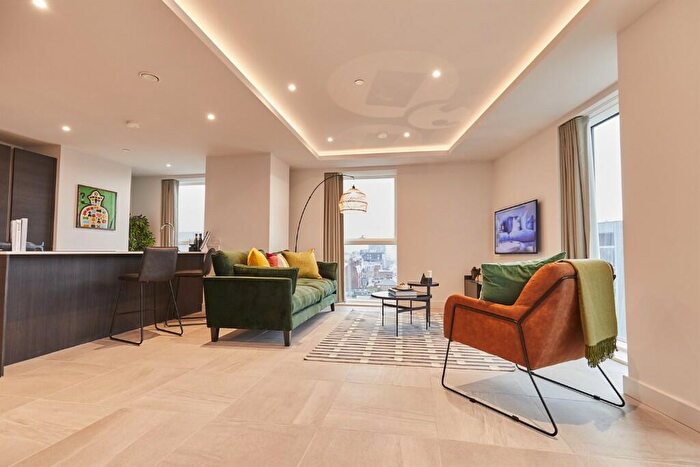 2 Bedroom Apartment To Rent In Angel Gardens, Manchester, Greater Manchester, M4
