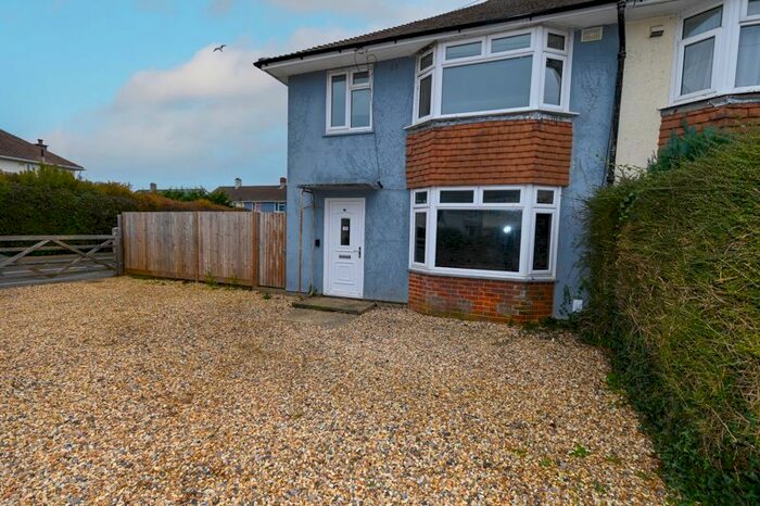 3 Bedroom Semi-Detached House To Rent In Tukes Avenue, Gosport, PO13