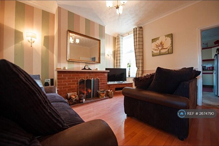 2 Bedroom Terraced House To Rent In Beatrice Road, Leicester, LE3