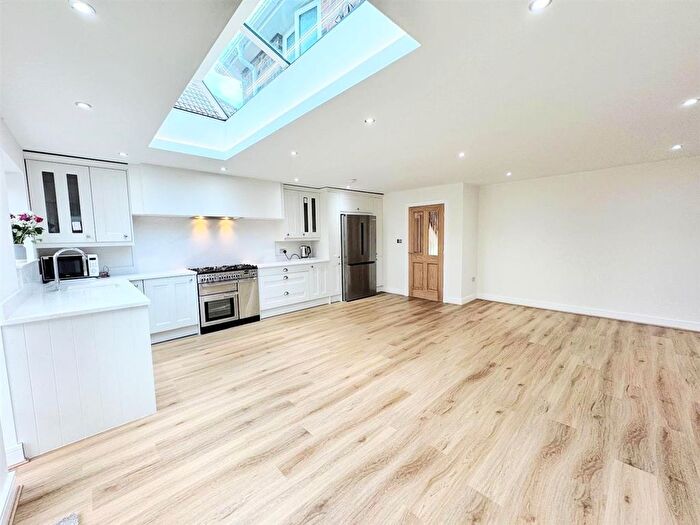 3 Bedroom Semi Detached House For Sale In Burnthwaite Road, Liverpool, L14