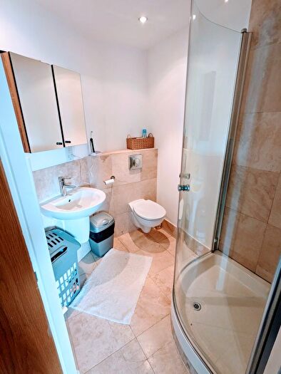 2 Bedroom Flat To Rent In Apartment, The Old Schoolhouse, - Beresford Road, Prenton, CH43