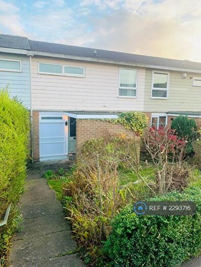 3 Bedroom Terraced House To Rent In Hazlebarrow Road, Sheffield, S8