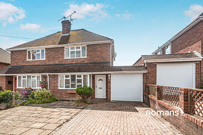 2 Bedroom Semi-Detached House To Rent In Redhatch Drive, Earley, Reading, RG6