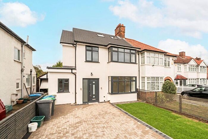 4 Bedroom House To Rent In Beresford Avenue, Surbiton, KT5