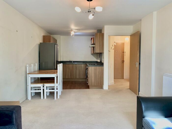 2 Bedroom Apartment To Rent In Horizon Building, Southsea, PO4
