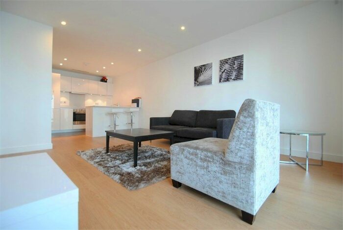 1 Bedroom Flat To Rent In Keats Apartments, Saffron Central Square, Croydon, CR0