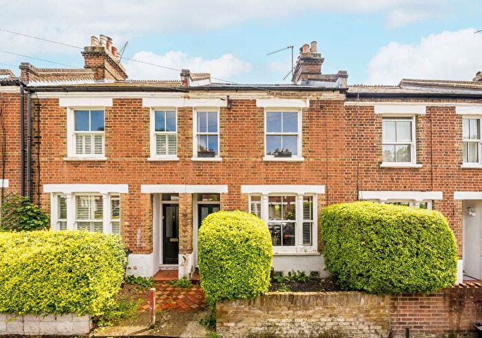 2 Bedroom Property For Sale In Hambro Road, Streatham, SW16