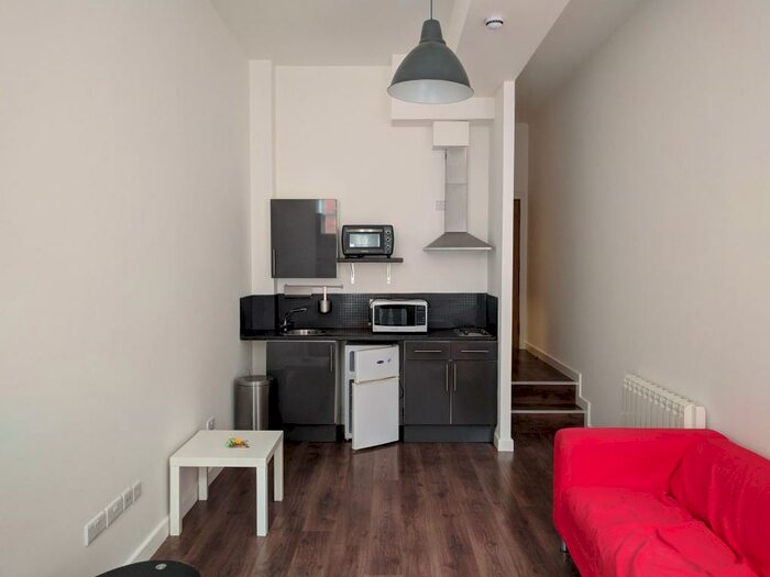 Studio To Rent In Flat, City Gate, DN1