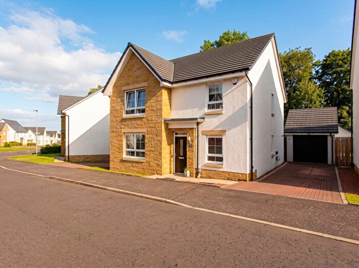 4 Bedroom Detached House For Sale In Fairlie Road, Brookfield, PA5