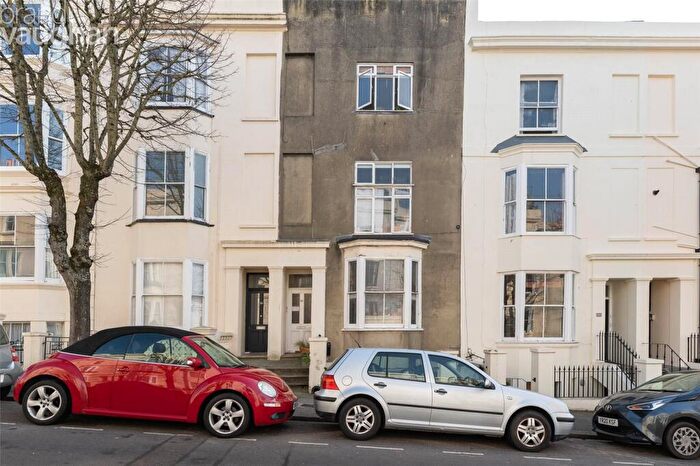 2 Bedroom Flat To Rent In York Road, Hove, East Sussex, BN3