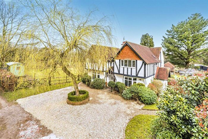 5 Bedroom Detached House For Sale In Marley Common, Haslemere, GU27