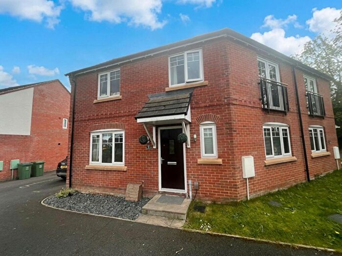 3 Bedroom Semi-Detached House For Sale In Palmer Close, Coalville, LE67