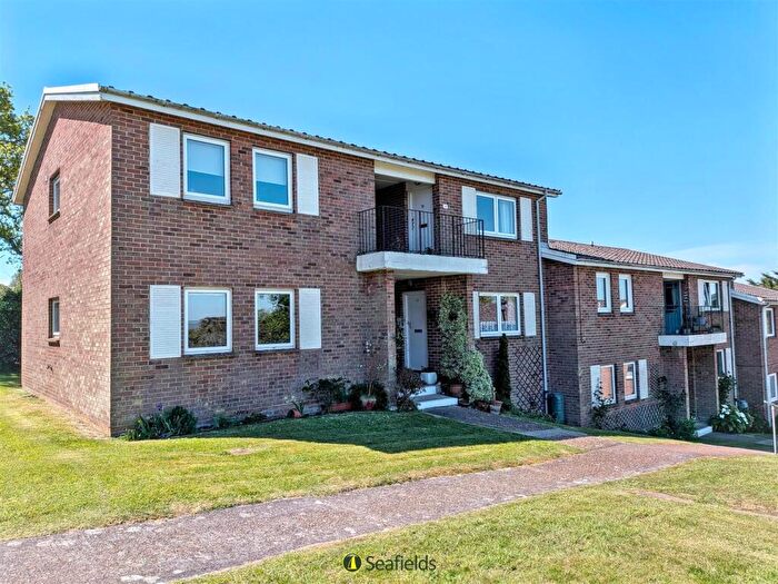 2 Bedroom Flat For Sale In High Salterns, Seaview, PO34
