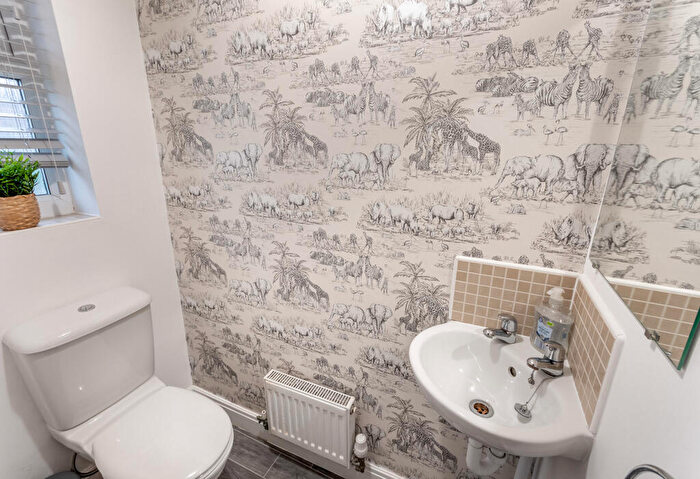 4 Bedroom Detached House For Sale In Water Fir Drive, Doncaster, South Yorkshire, DN11