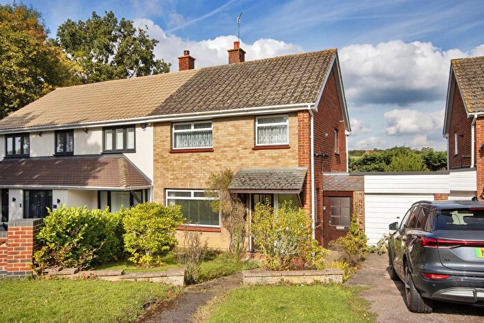 3 Bedroom Semi-Detached House For Sale In Cedar Crescent, Tonbridge, TN10