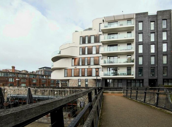 2 Bedroom Apartment To Rent In Invicta, Millennium Promenade, Harbourside, BS1