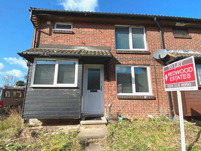 1 Bedroom House To Rent In Oulton Close, Thamesmead, SE28