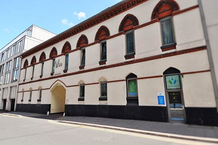 1 Bedroom Apartment To Rent In Viva Apartment, Commercial Street, B1