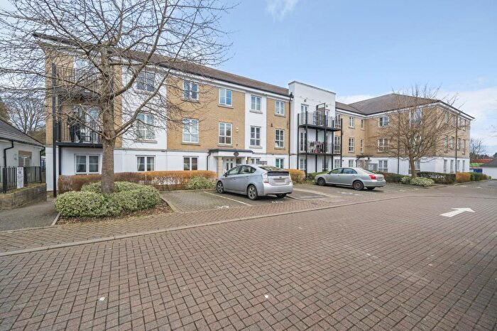 1 Bedroom Apartment To Rent In Katherine Court, Knaphill, GU21