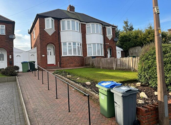3 Bedroom Semi Detached House For Sale In Hesket Avenue, Oldbury, B68