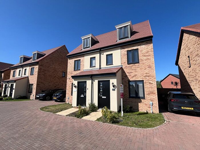 3 Bedroom House To Rent In Aqua Drive, Hampton Woods, Peterborough, PE7