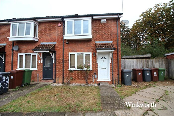 2 Bedroom End Of Terrace House To Rent In Bray Close, Borehamwood, Hertfordshire, WD6