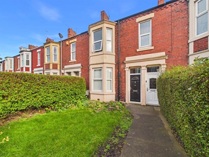 2 Bedroom Apartment To Rent In Hulne Avenue, Tynemouth, NE30