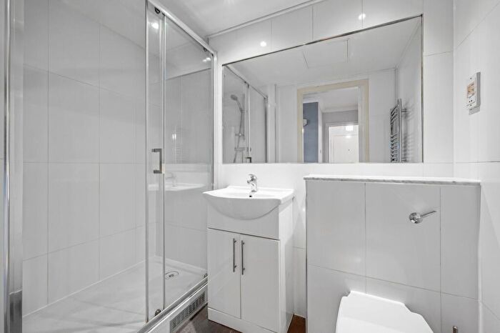 2 Bedroom Flat To Rent In Christian Court, Rotherhithe Street, SE16