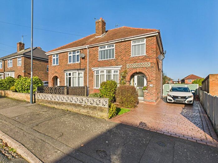 3 Bedroom Semi Detached House For Sale In Laburnum Grove, Kingsway, DE22