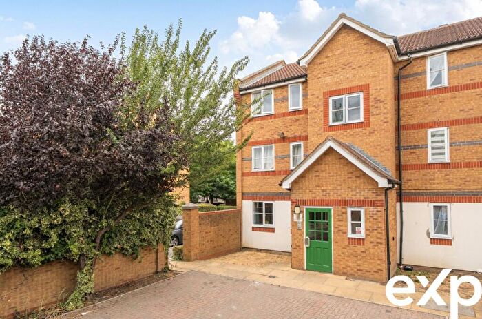 1 Bedroom Flat For Sale In Watkin Mews | Enfield |, EN3