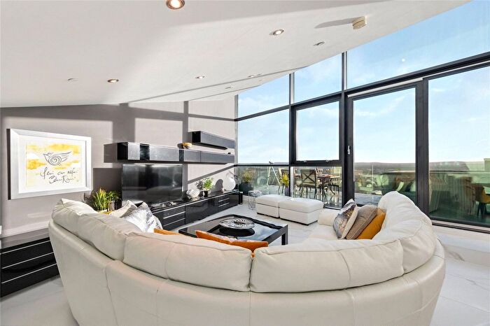 4 Bedroom Flat To Rent In Great Ancoats Street, Manchester, Greater Manchester, M4