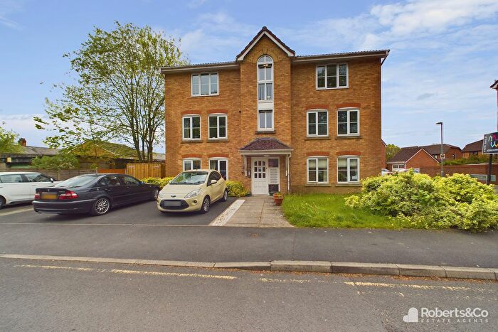 2 Bedroom Flat For Sale In Mayfield Close, Penwortham, PR1