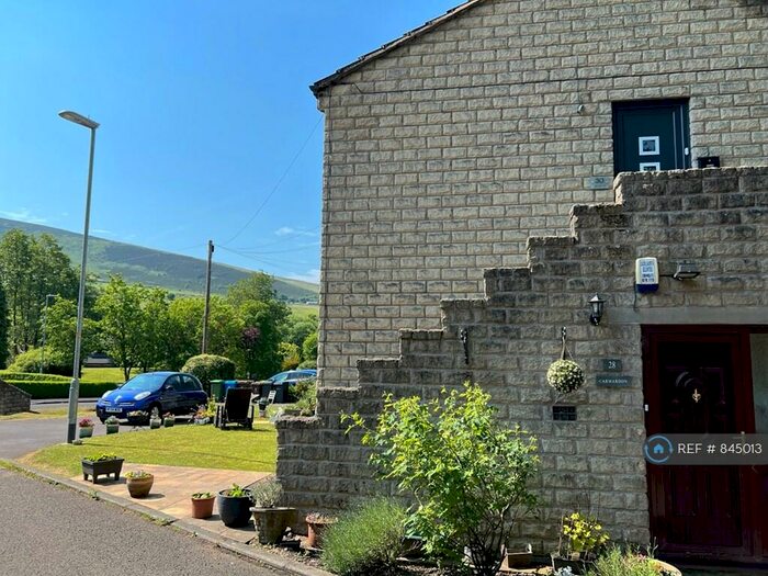 1 Bedroom Flat To Rent In Greenfield, Oldham, OL3