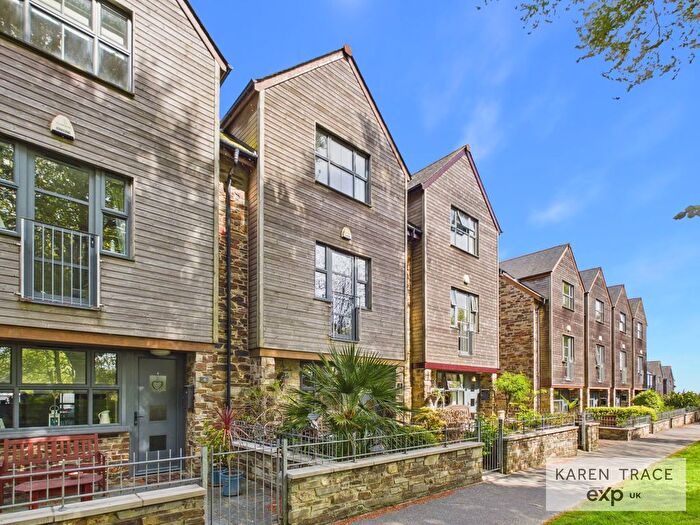 4 Bedroom Terraced House For Sale In Railway Close, Charlestown, PL25