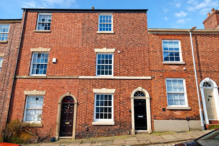 4 Bedroom Terraced House For Sale In Chapel Street, Macclesfield, SK11