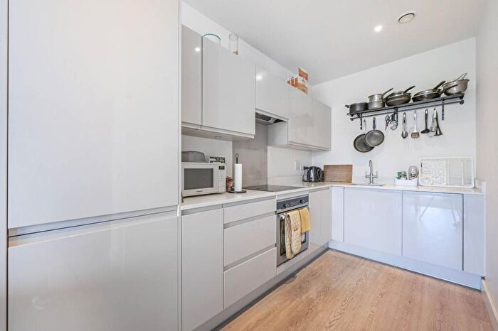 1 Bedroom Flat For Sale In Aberfeldy Village, , Tower Hamlets, London, E14