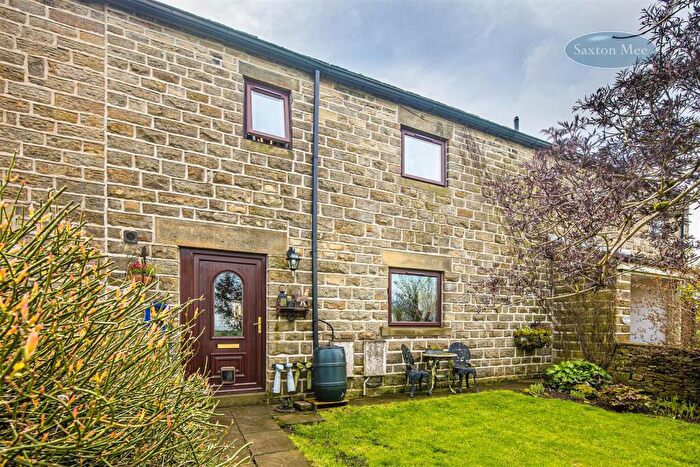 4 Bedroom Barn Conversion For Sale In Castle Croft Lane, Bolsterstone, Sheffield, S36