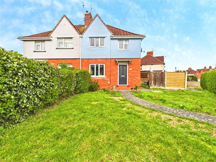3 Bedroom Semi Detached House For Sale In Chilton Road, Bristol, BS4