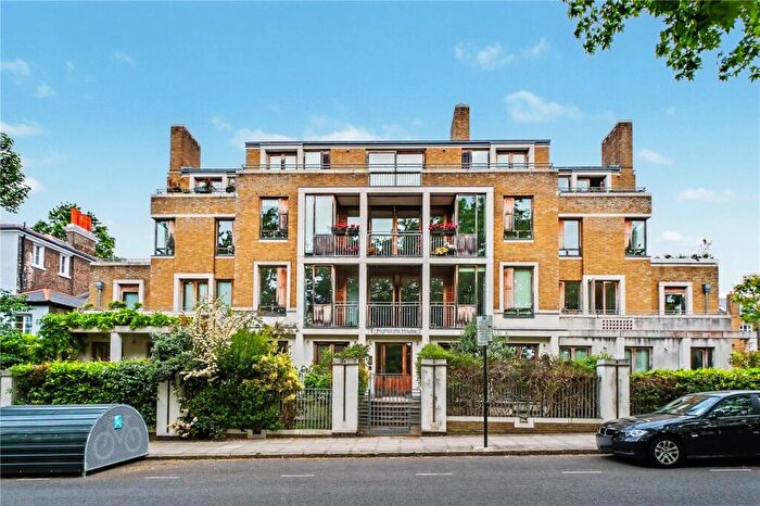 3 Bedroom Apartment For Sale In Highbury Crescent, Highbury, London, N5