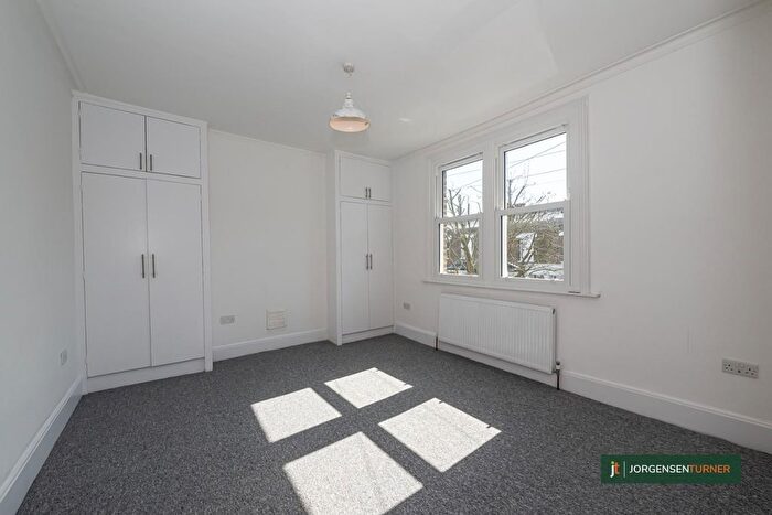 1 Bedroom Flat To Rent In Becklow Road, Shepherds Bush, W12