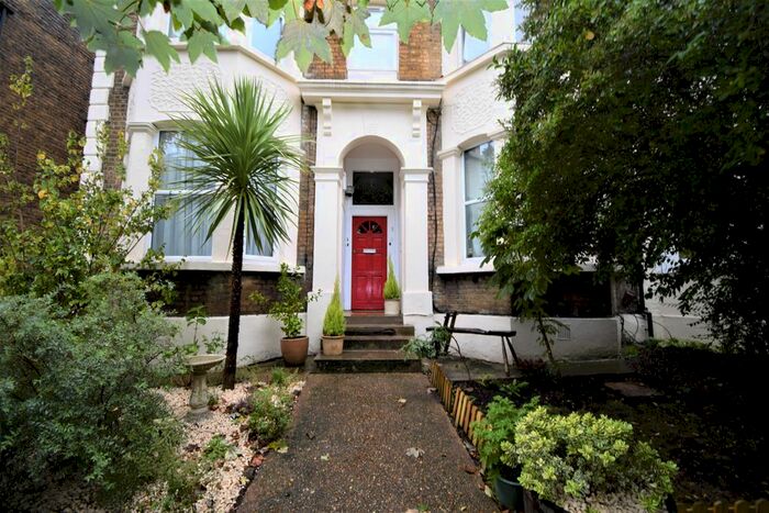 1 Bedroom Flat To Rent In Bulwer Road, Leytonstone, E11