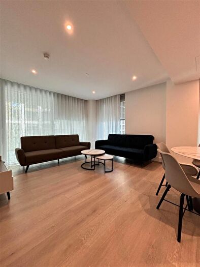 2 Bedroom Flat To Rent In Darwin House, Prince Of Wales Drive, Palmer Road, Battersea, London, SW11