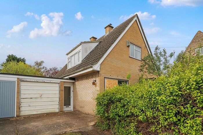 3 Bedroom Detached House For Sale In Park Road, Stevington, MK43