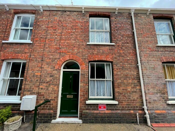 2 Bedroom Terraced House To Rent In Queen Street Place, Louth, LN11