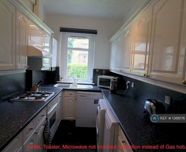 3 Bedroom Flat To Rent In Lesmuir Drive, Glasgow, G14