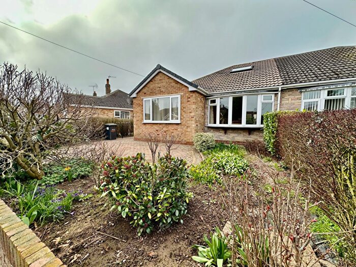 4 Bedroom Semi Detached Bungalow For Sale In Windam Drive, Barnby Dun, Doncaster, DN3