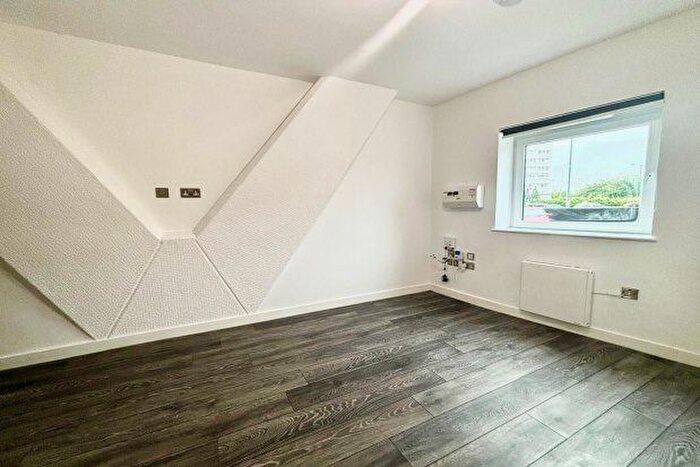 1 Bedroom Flat To Rent In Coventry Road, Birmingham, B25
